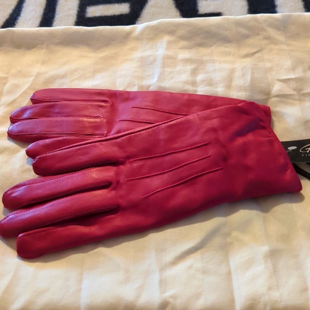 Giovanni Vecci Pink Leather Gloves M/L. New SALE